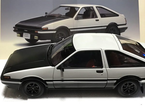 オートアート1/18 頭文字D AE86 トヨタスプリンタートレノ AUTOart