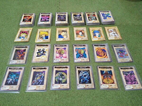 遊戯王 バンダイ 青眼の白龍、ブラックマジシャンなど 270枚