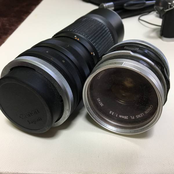 CANON FT 本体+望遠レンズ+ストロボ+三脚などなどケース一式で！