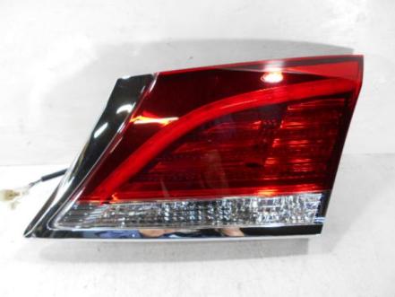 クラウン GRS210 GRS211 テールランプ トヨタ純正 右 パーツ B LED