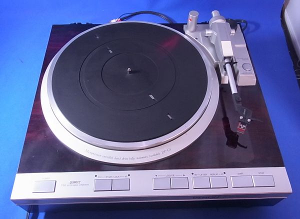 DENON/デノン DP-47F ターンテーブル レコードプレーヤー　動作OK　針なし