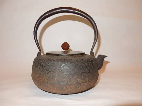 ☆ 釜師造 葉模様 平型 斑紫銅蓋 鉄瓶 （煎茶道具） ☆