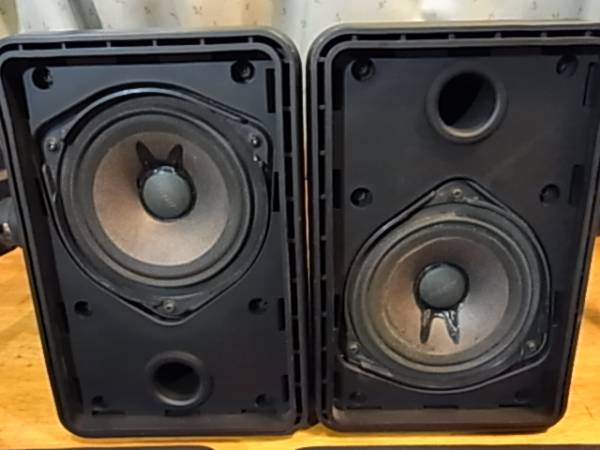 BOSE ボーズ 101MM 連番ペア 天井取り付け金具付き 中古(スピーカー