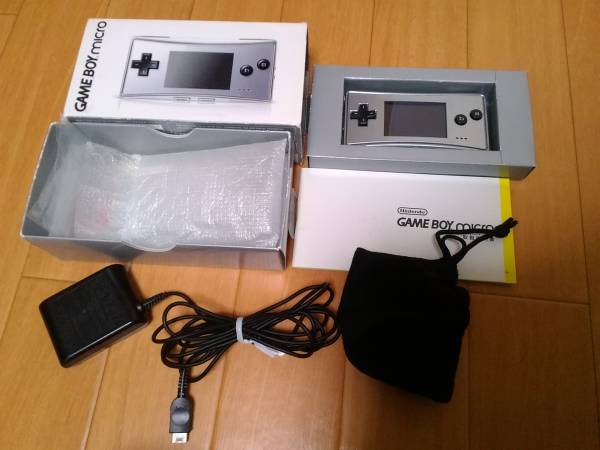 ゲームボーイミクロ シルバー 箱付き