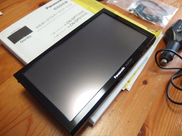 【中古】Panasonic メモリーナビ ゴリラ CN-GP710VD ACアダプター付き