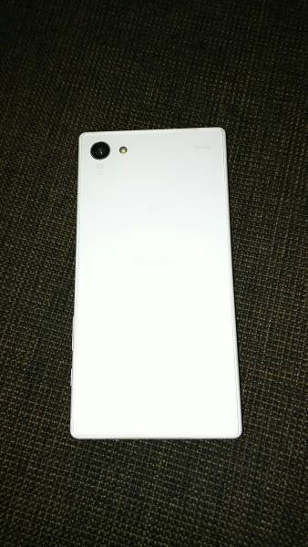 Docomo Xperia z5 compact SO02H ホワイト 美品_2
