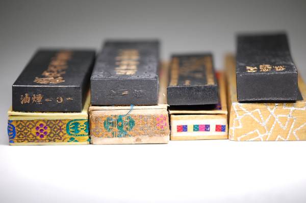 中国古墨H.14　鐡齋/萬壽無疆/堅翁書畫墨/鳳池春　中古墨まとめて4点