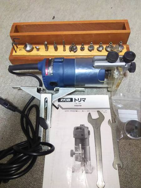 激安大特価，高品質 リョービ ＲＹＯＢＩ トリマ TR-50A no.011280 ルータービット11個付き(その他)｜売買されたオークション情報、yahooの商品情報をアーカイブ公開 - オークファン その他