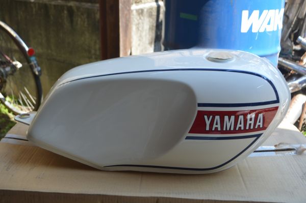 新品未使用 YAMAHA RZ250 RZ350 ワイズギア 外装セット 当時物 新品 RZ250 RZ350 ワイズギア 復刻 外装セット(ヤマハ用)｜売買