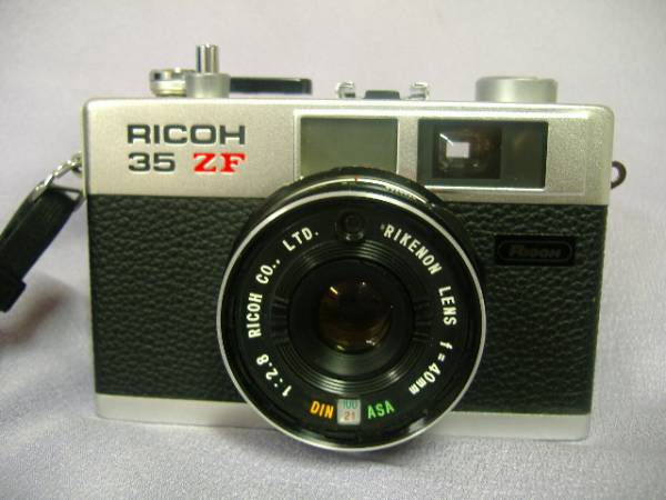リコー　Ricoh’’35’’ ジャンク 40年前 フィルムカメラ リコー RICOH 35 ZF 35mmレンズシャッター