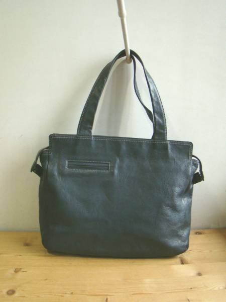 美品 MARGARET HOWELL ideaマーガレットハウエル アイディア レザートートバッグ ネイビー 本革製