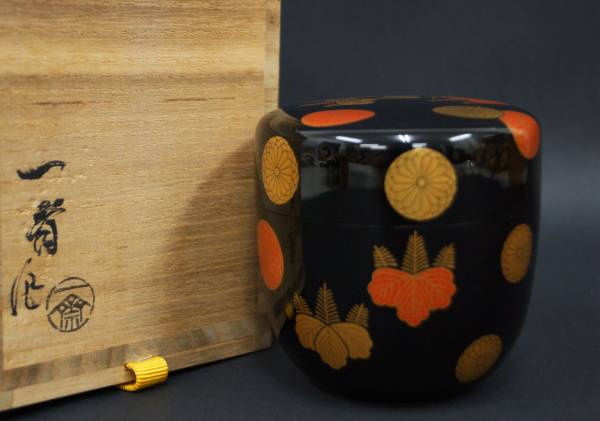 葵紋蒔絵野弁当 WEB 文化遺産オンライン 菊花蒔絵螺鈿入文庫箱 | 株式