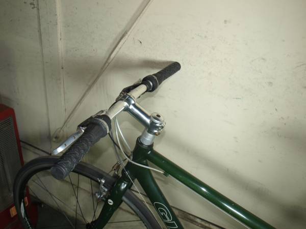 GIANT ESCAPE R3 700Cアルミ24速 465mm GREYクロス GIANT ESCAPE R3