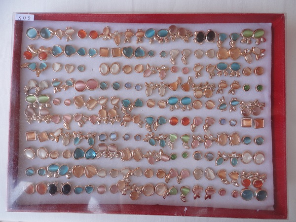 X09）１円～ピアス まとめて 100組200個セット その１ たくさん 大量 わけあり