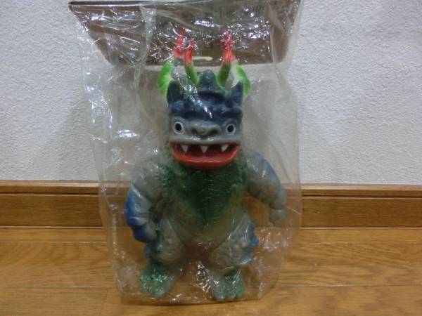 0915T3□怪獣ソフビ□ドラコ再生【蓄光】 怪獣郷 円谷 ウルトラセブン