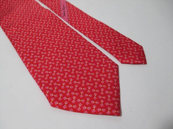 16859 未使用 Salvatore Ferragamo サルヴァトーレフェラガモ ネクタイ シルク100％ MADE IN ITALY イタリア製