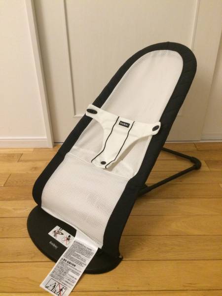 ベビービョルンバウンサーメッシュ黒白美品ブラックホワイトBABYBJORN 