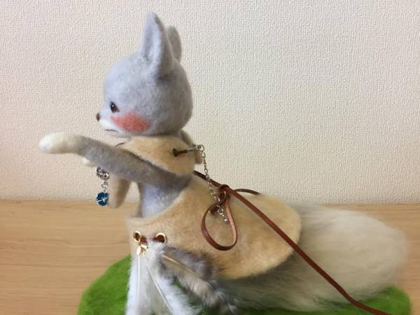 羊毛フェルト　オオカミ　ハンドメイド
