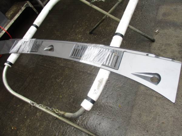 D21テラノのカウルトップ