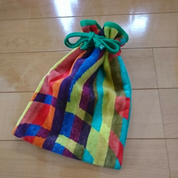 再 高級タオルサロン カラカラ タオル巾着 ポーチ 品 巾着 売買されたオークション情報 Yahooの商品情報をアーカイブ公開 オークファン Aucfan Com