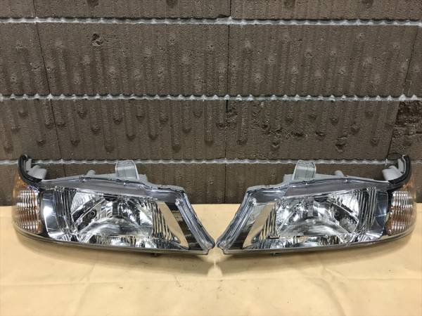 【クリア除去+再塗装済み】RL1ラグレイト　純正ハロゲンヘッドライト左右中古　美品