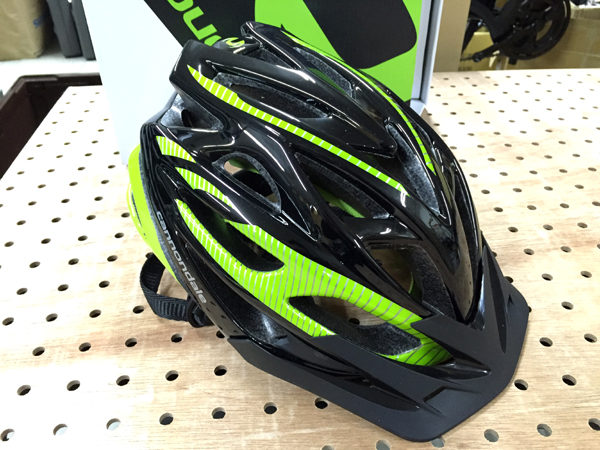 人気SALE，人気 CANNONDALE RADIUS キャノンデール ラディウス ヘルメット L-XLサイズ black and green(Mサイズ)｜売買されたオークション情報、yahooの商品情報をアーカイブ公開 - オークファン 大人用