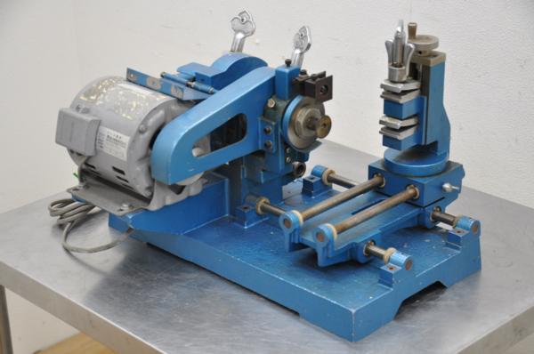 e111☆フキ/FUKI☆キーマシン/FC-2/合鍵複製機/鍵屋/卓上/コンパクト/動作保証◎