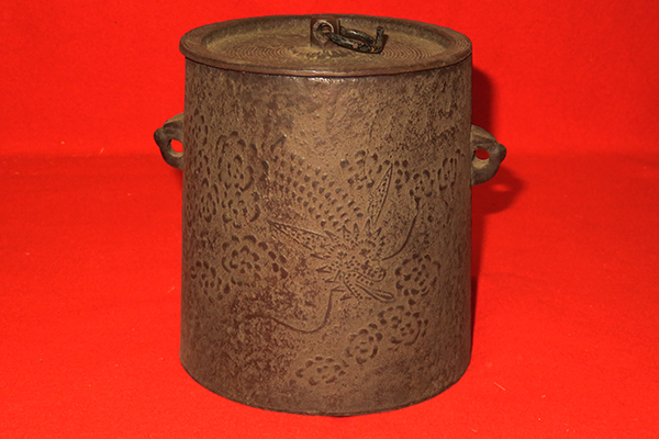 ◆[茶禅]茶道具　筒釜・吊釜・風炉釜「雲龍釜」あじろ鉄　紙箱