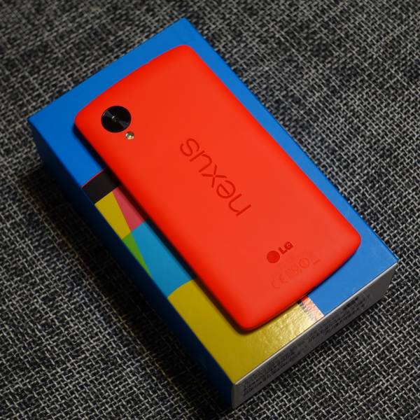 《超美品》Nexus5 レッド 32GB LG-D821 ワイモバイル EM01L SIMフリー_1