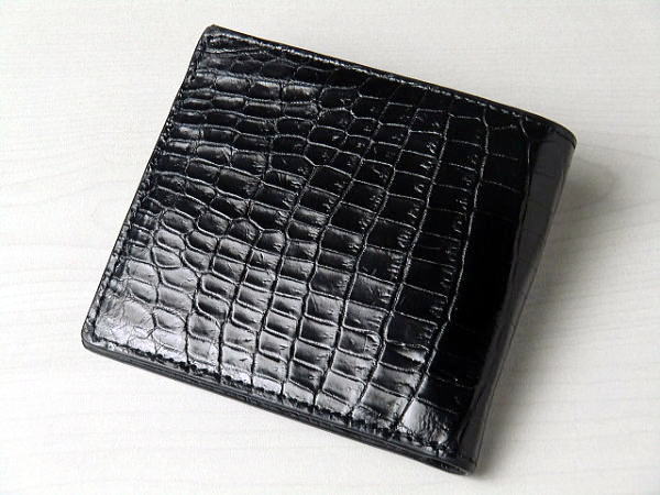 半額セール 二つ折り財布 クロコダイル革 小銭入れあり 5305黒（53054）