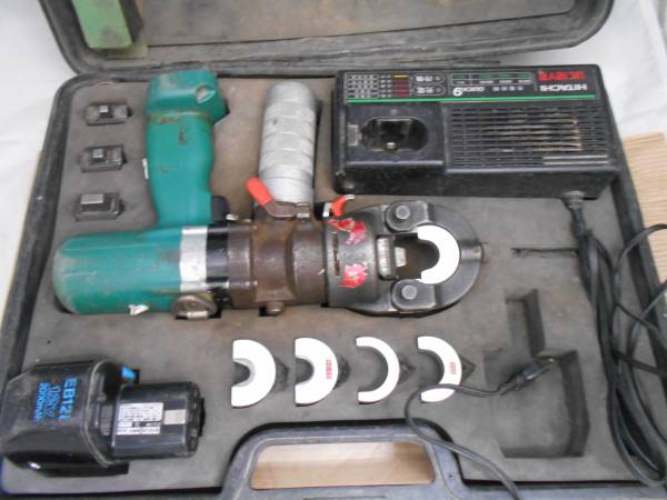 02○おすすめ商品○西田製作所 充電式圧着機 型番不明 西田製作所
