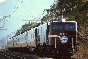 サロンカーなにわのYahoo!オークション(旧ヤフオク!)の相場・価格を