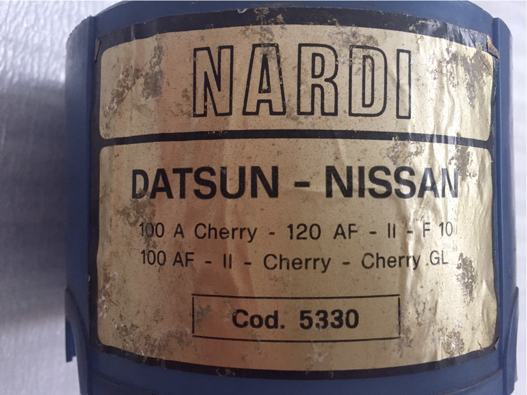 希少当時物 旧車等当時物 NARDI DATSUN NISSAN ステアリングボスCOD