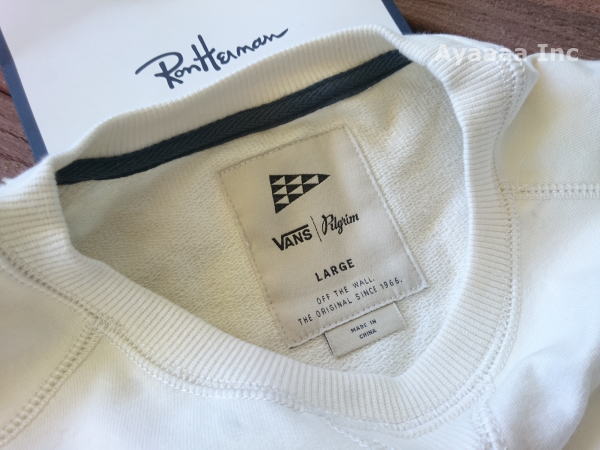 VANS x PILGRIM RAGLAN CREW バンズ x ピルグリム サーフ+サプライ 別注 ロゴ トレーナー【L】-TURTLE DOVE- US正規品【日本国内完売品】