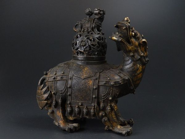 中国古玩 唐物 古銅造 鍍金 麒麟香炉 細密細工 時代物 極上品