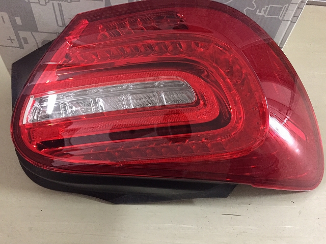 BENZ W176 Aクラス 純正 左 LED テールライト A1769063100 【公式通販】