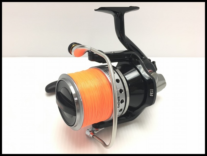 □Daiwa トーナメント ISO 5000遠投 保存袋付 美品□