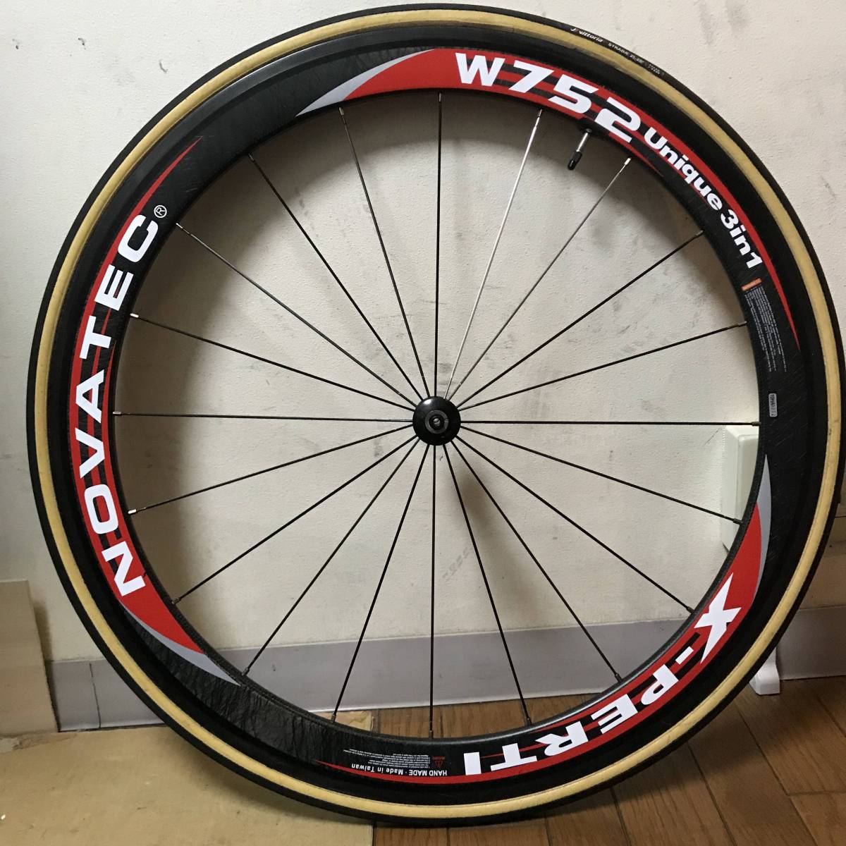 【中古】【送料無料】NOVATEC X-PERTI W752 ディープリム カーボンホイール チューブラー 10sハブ【おまけ多数】【訳あり】