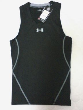 希少アンダーアーマーＵＮＤＥＲ　ＡＲＭＯＵＲ　ＭＣＭ2553　ＳＭサイズ　黒　新品（タグ付外袋付き）