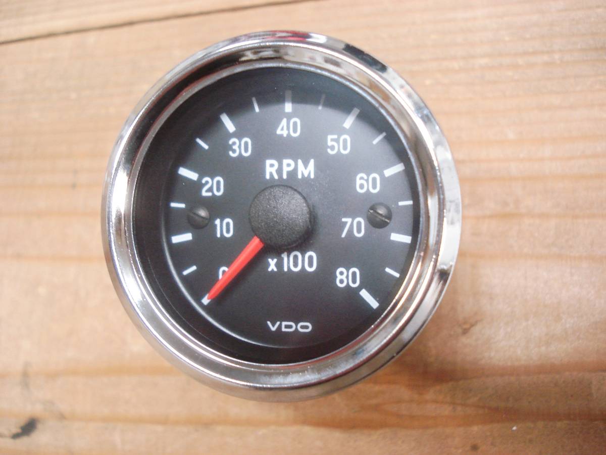 VDO 8000RPM タコメーター 52mmメーター径 12V 4，6，8