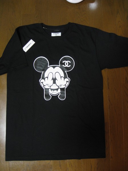 シャネル　ノベルティ　キャラクターTシャツ　ブラック　メンズMサイズ