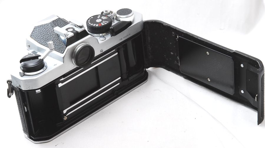 【動品】NikonFM Nikon (ニコン) New FM2/T フィルムカメラ 一眼レフ – にっしんカメラ