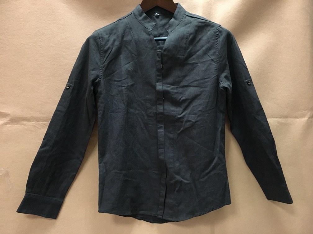 秋・初冬　人気商品　綿麻質シャツ　Sサイズ　黒色