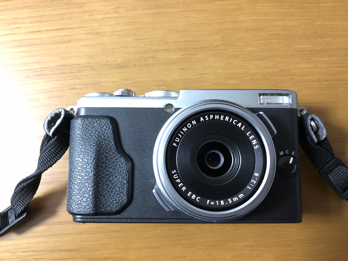 富士フイルム X70 美品（おまけ多数） デジタルカメラ カメラ、光学