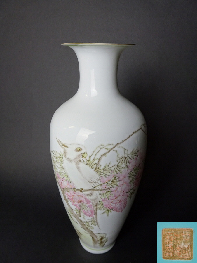 中国景徳鎮 粉彩花鳥文 壺 骨董品 花器 陶磁[紅釉粉