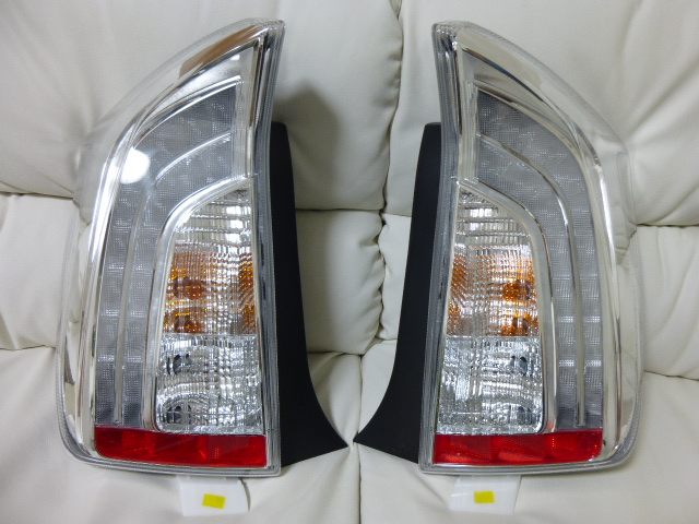 超美品☆ZVW30系☆後期☆PHV☆プリウス☆純正クリアテールランプ☆全灯