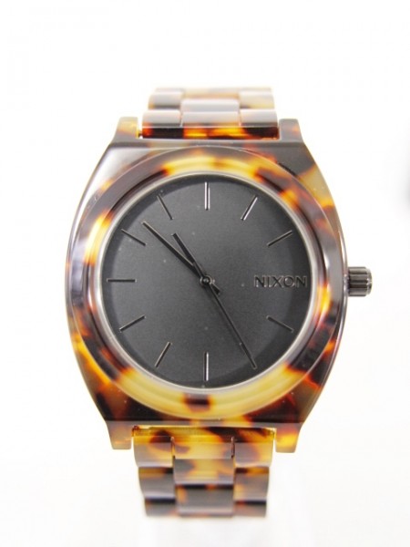 美品 NIXON ニクソン THE TIME TELLER ACETATE A327-646 タイムテラー アセテート アナログ クォーツ ウォッチ べっ甲 腕時計 小物 668029