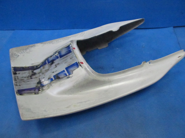 XJR400 4HM BEET テールカウル