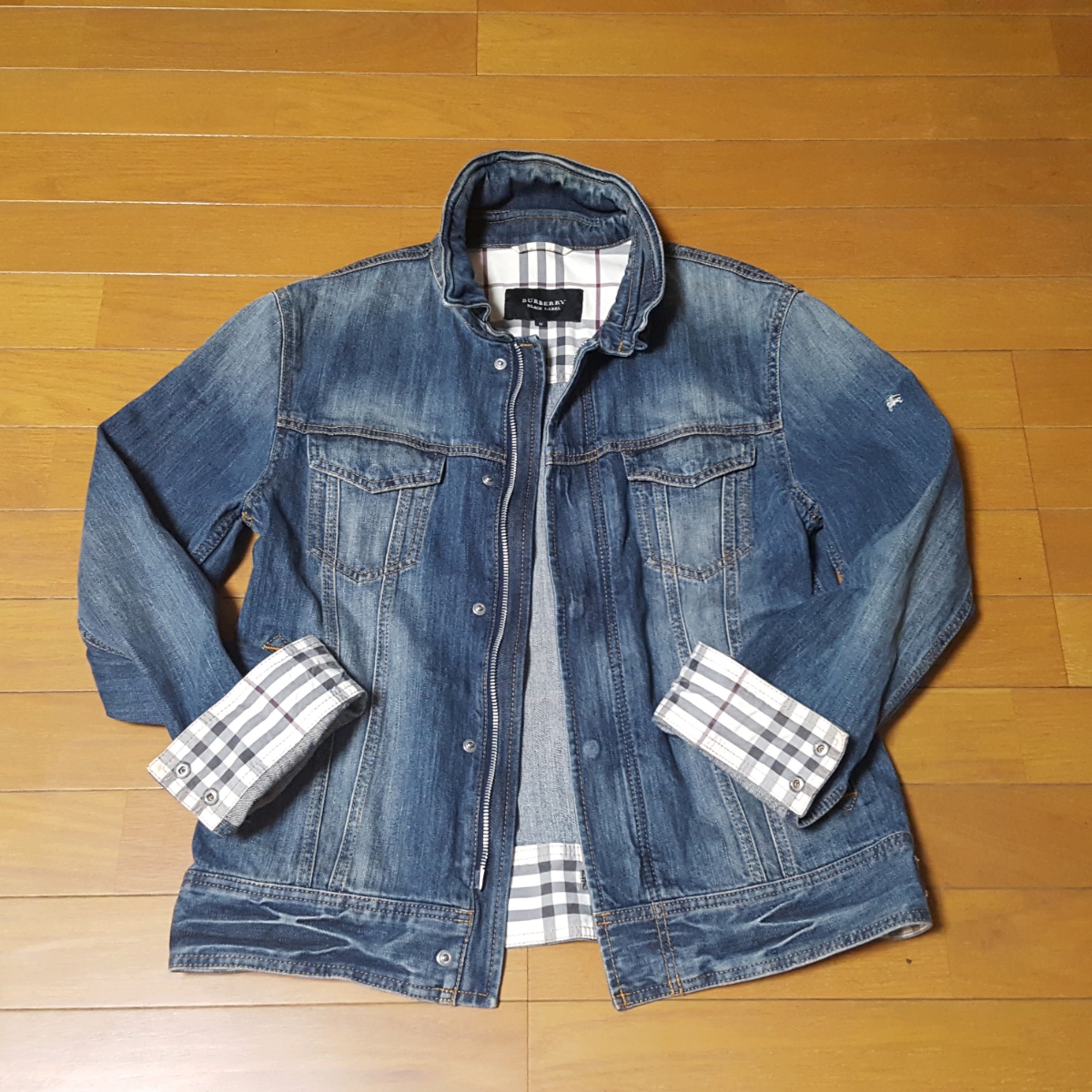 ブランド別 美品！L(3) 襟ワイヤー×ノバチェック☆バーバリーブラック 