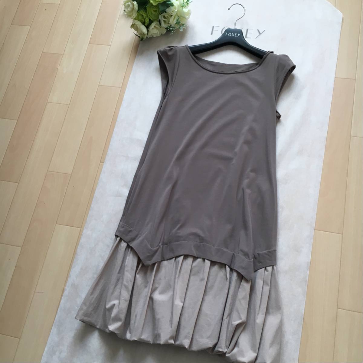 【美品】FOXEY フォクシー 可愛いお裾バルーン ストレッチ ワンピース 38